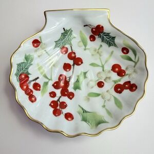 Rochard Limoges France Shell-shaped Candy Dish Nut Bowl Holly Berry Pattern 5.5"